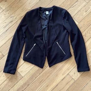 Drape front jacket with zipper pockets